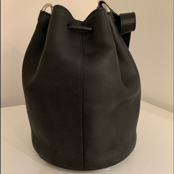 Bucket bag - Picture 3 of 14